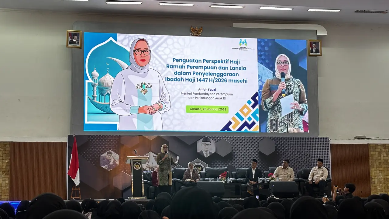 Menteri PPPA Arifah memberi pelatihan Petugas Penyelenggara Ibadah Haji (PPIH) Arab Saudi di Asrama Haji Pondok Gede