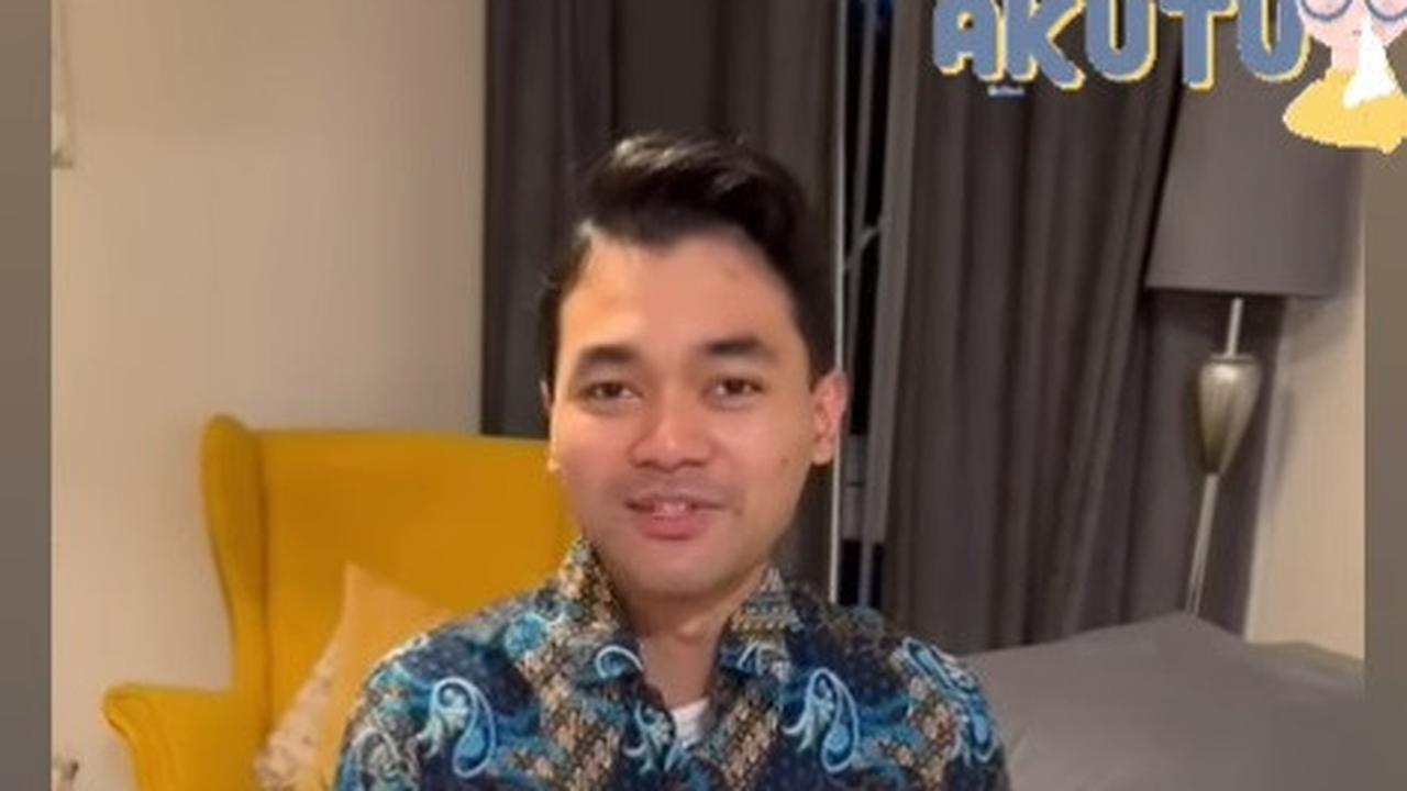 Beryl Tampil PD Saat Pakai Batik