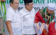 Momen Cawapres Suapi Adik Ipar Pisang Goreng, Penampilannya Malah jadi Sorotan