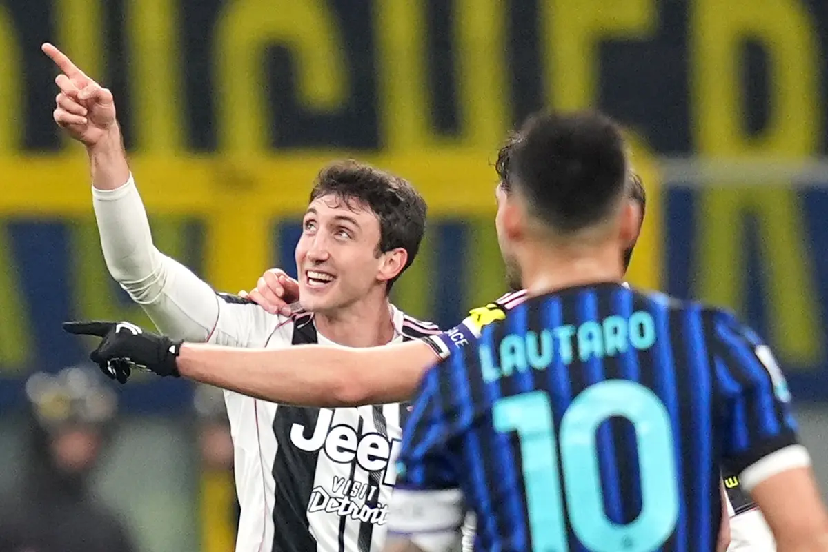 Selebrasi Andrea Cambiaso di pertandingan big match Inter Milan vs Juventus di pekan ke-25 Liga Italia 2025/2026 di Giuseppe Meazza, Minggu (15/02/2026) dini hari WIB.