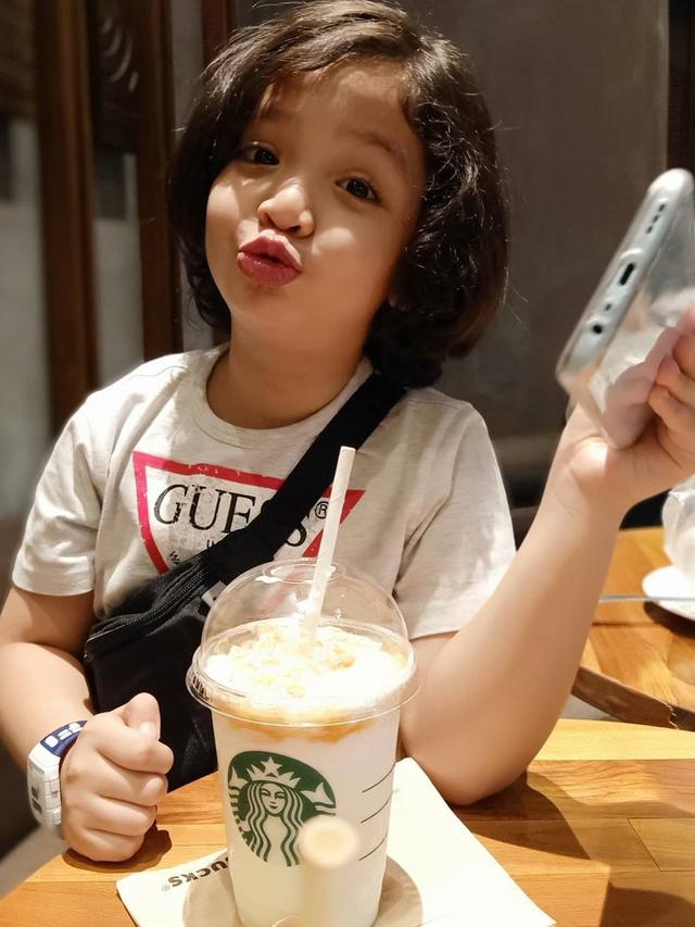 5 Potret Imut Radja Nasution Pemeran Zidan Di Sinetron Istri Kedua Showbiz Liputan6 Com