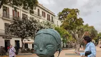 Patung Nalakala karya seniman Yogya Roby Dwi Antono dipajang di Ibiza, Spanyol. (dok. Instagram @dwiantonoroby/https://www.instagram.com/p/C8dqPRFBI4W/?img_index=1/Dinny Mutiah)