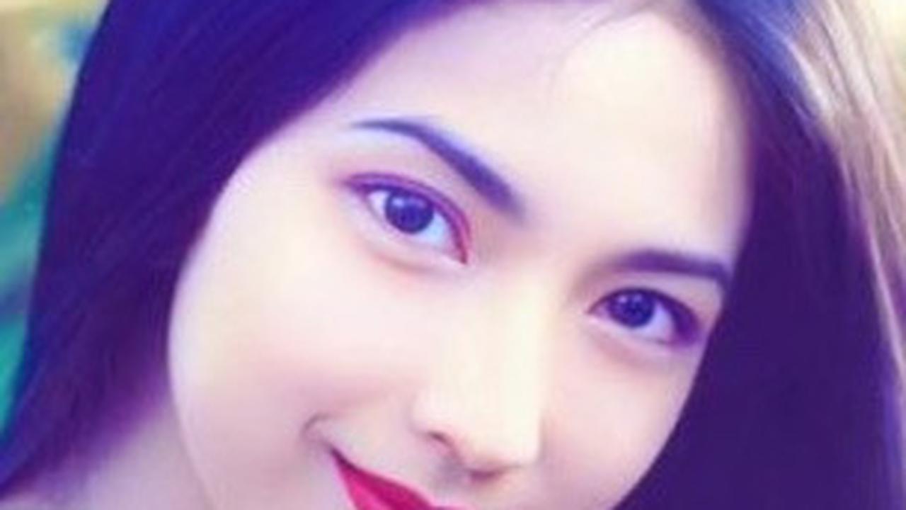 Pada tahun 2000-an, ia sempat dikenal sebagai artis tanah air. Begini parasnya saat menginjak umur 19 tahun.&nbsp;