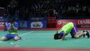Tontowi Ahmad/Liliyana Natsir merayakan kemenangan atas pasangan Malaysia, Chan Peng Soon/Goh Liu Ying pada final Indonesia Open 2018 di Istora Senayan, Jakarta, (8/6/2018). Tontowi/Liliyana menang 21-17, 21-8. (Bola.com/Nick Hanoatubun)