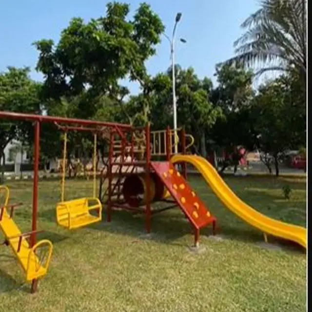 Youtuber Arief Muhammad Bikin Playground untuk Anak dan Tetangganya