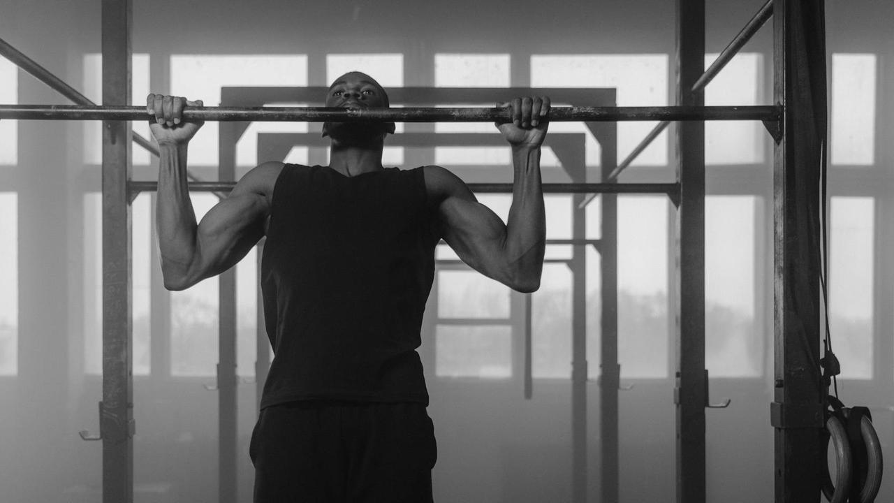 Biar Nggak Asal Ngangkat, Yuk Tahu Otot yang Kerja saat Pull-Up