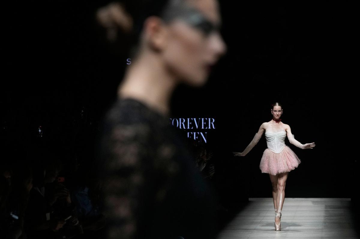 Semarak Peragaan Busana Solangel di Moscow Fashion Week