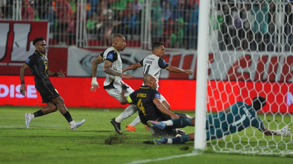 Hasil BRI Super League: Kalahkan Malut United Lewat Laga Sengit, Persija Tempel Ketat Persib!