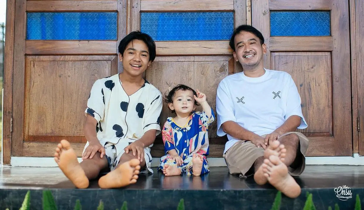 Di setiap hari ulang tahunnya, Ruben Onsu mengaku selalu menangis. Karena baginya, saat itu juga, usianya berkurang dan tidak tahu apakah di tahun mendatang masih bertemu dengan hari lahirnya tersebut atau tidak. (Instagram/ruben_onsu)