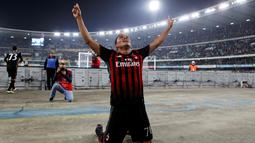 Penyerang AC Milan, Carlos Bacca berada pada urutan kedua top skor Serie A dengan enam gol dari sembilan kali penampilan bersama timnya. (REUTERS/Alessandro Garofalo)