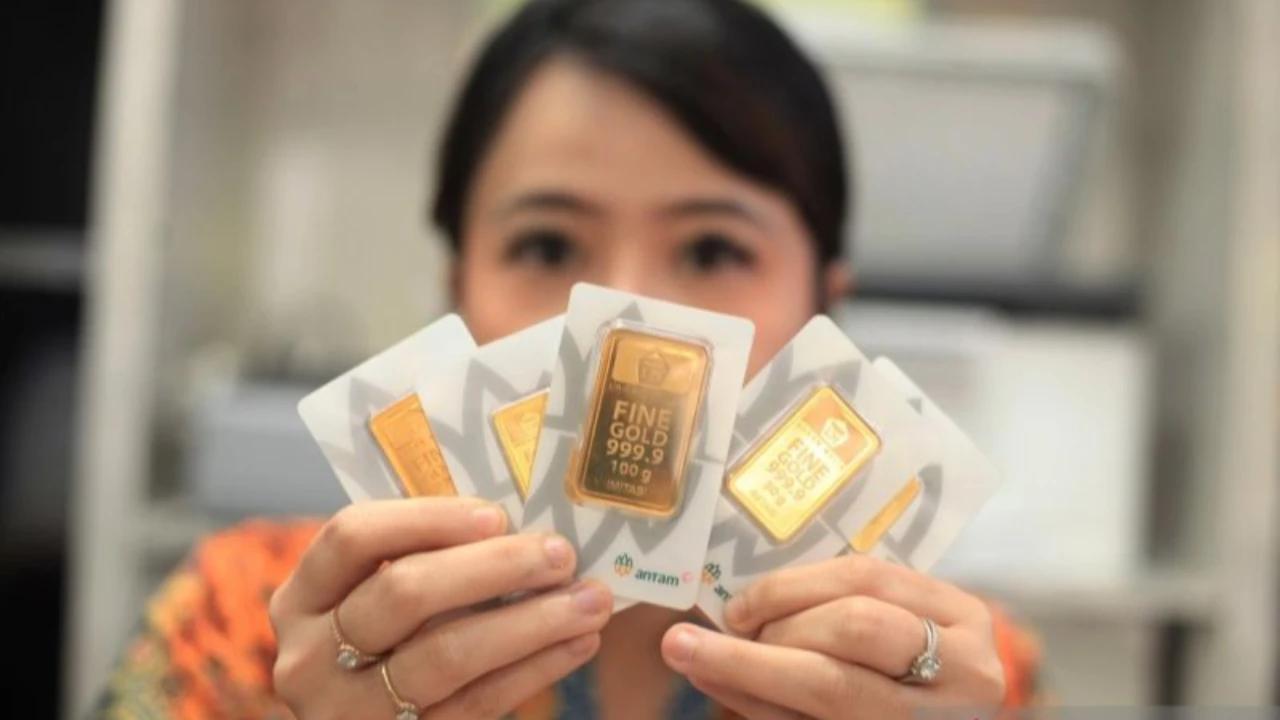 Waktu Tepat Beli Emas Saat Dolar Melemah