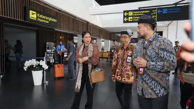 Wakil Menteri Pariwisata RI, Ni Luh Enik Ermawati tinjau Bandara Banyuwangi jelang Libur Natal dan Tahun Baru 2025 (Istimewa)