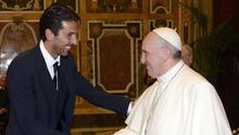 Momen ketika Gianluigi Buffon berjumpa dengan Paus Fransiskus (Instagram Gianluigi Buffon)