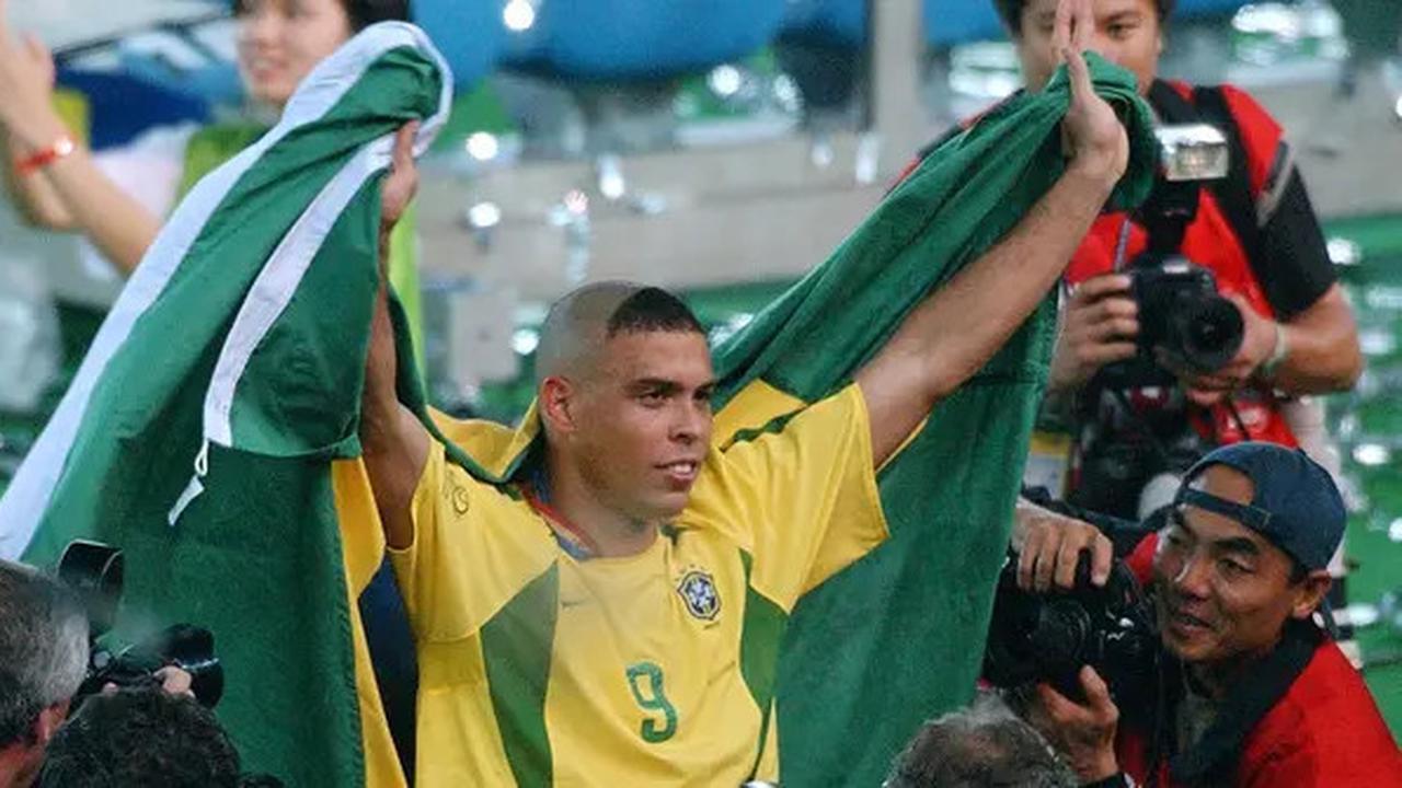 Ronaldo Akhirnya Bicara soal Gaya Rambut Kuncung saat Piala Dunia 2002