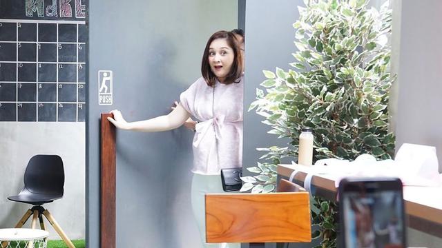 [Fimela] Mona Ratuliu