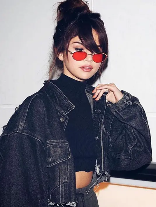 Sudah hadir di beberapa acara dan berani tampil di depan publik dapat menjadi bukti bahwa Selena sudah semakin pulih dan kondisinya perlahan kembali seperti biasa. (Instagram/selenagomez)