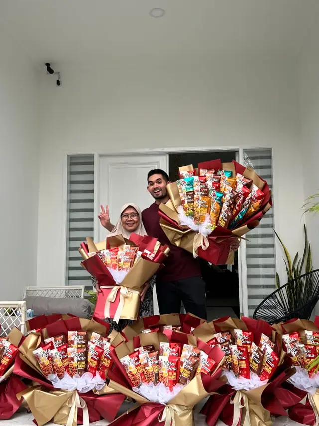 Amritsa Raje bersama ibunda (Istimewa)