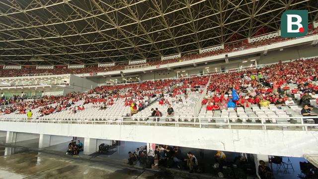 Tribune sisi barat SUGBK - Timnas Indonesia Vs Timnas Arab Saudi