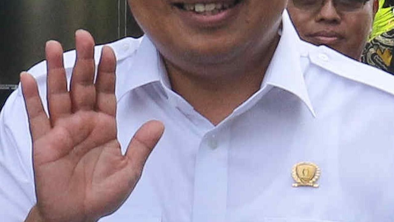 FOTO: Senyuman Kepala Bapanas Arief Prasetyo Adi Saat Penuhi Panggilan KPK Sebagai Saksi Kasus Dugaan Korupsi SYL