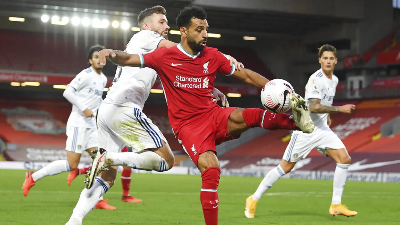 Mohamed Salah Hattrick, Liverpool Susah Payah Taklukkan Leeds United