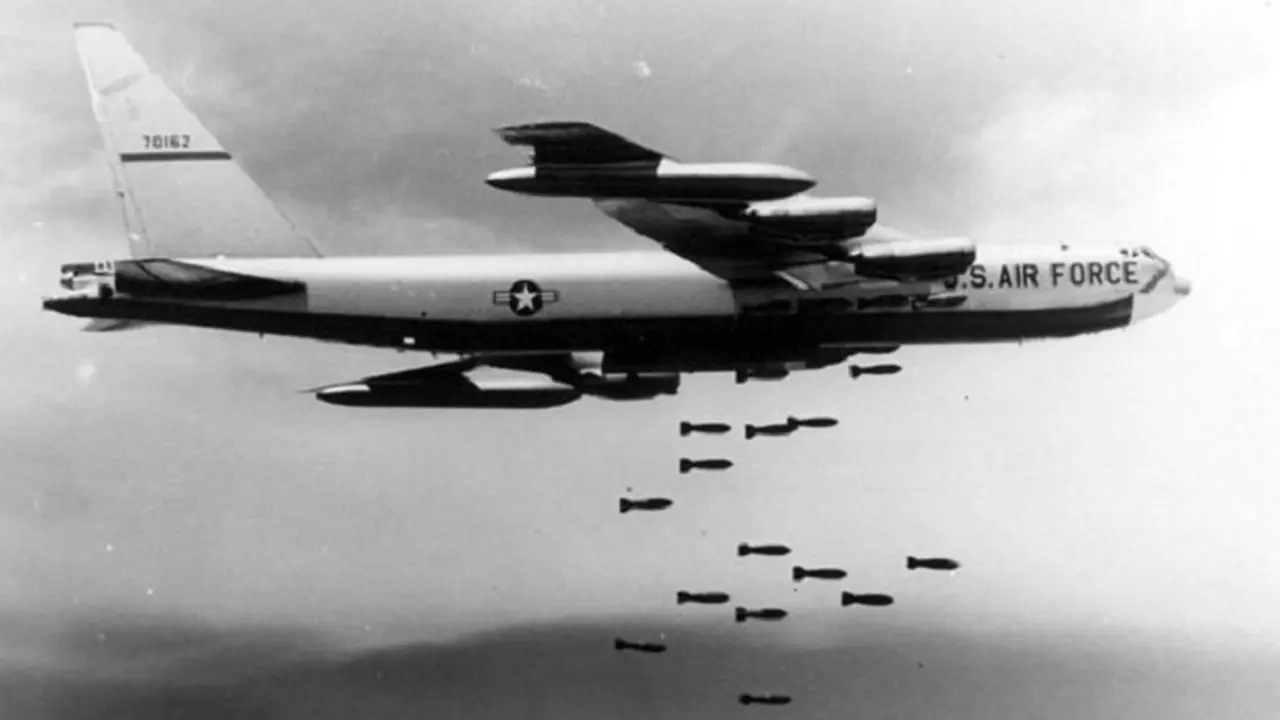 15-6-1965: Pesawat Tempur AS Bombardir Vietnam Utara 