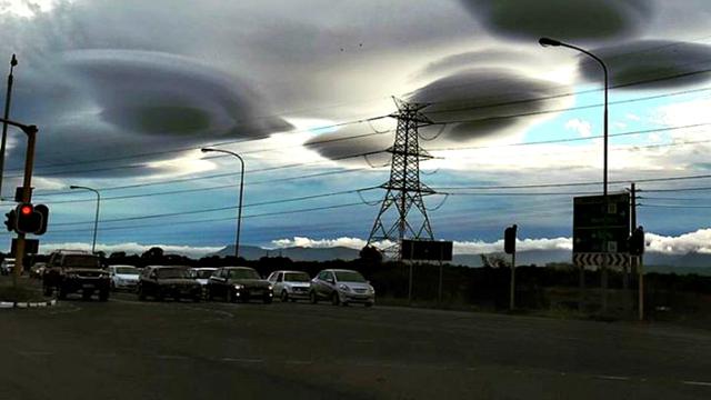 Awan UFO (3)