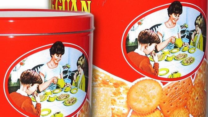 Terungkap Alasan Ke Mana Si Ayah Di Lukisan Biskuit Khong Guan Fashion Beauty Liputan6 Com