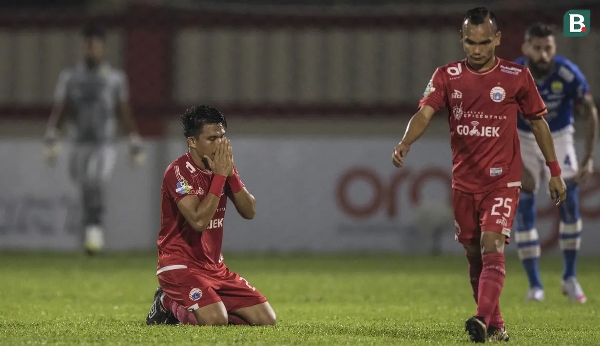 Gelandang Persija Jakarta, Sandi Sute, merayakan kemenangan atas Persib Bandung pada laga Liga 1 di Stadion PTIK, Jakarta, Sabtu (30/6/2018). Persija menang 1-0 atas Persib. (Bola.com/Vitalis Yogi Trisna)