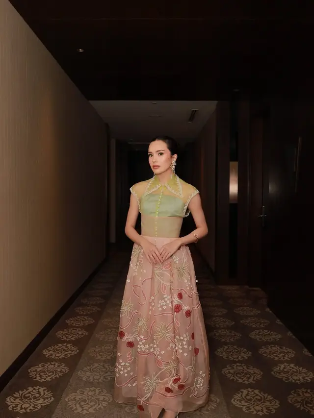 Beby Tsabina di Gala Premiere Film 'Jadi Tuh Barang' (Foto: Instagram @bebytsabina)