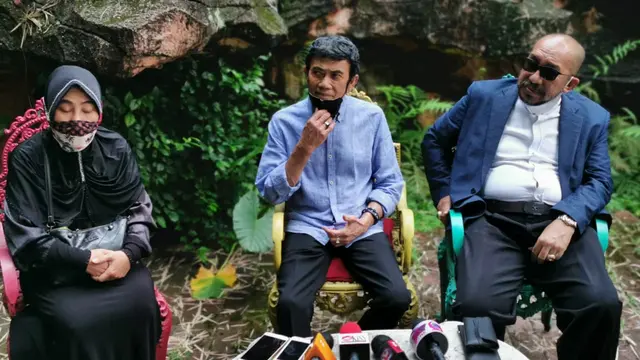 Rhoma Irama menggelar jumpa pers soal gugatan ke Mahkamah Agung (Liputan6.com/Aditia Saputra)