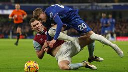 Menjamu West Ham United, Chelsea unggul dengan skor tipis 2-1. (Adrian Dennis/AFP)