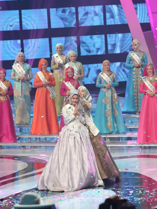 "Sungguh bersyukur sama Allah. Nikmat yang enggak pernah disangka-sangka. Ini keberhasilan yang tertunda, ini rencana Tuhan. Mudah-mudahan bisa jadi loncatan saya untuk menginspirasi wanita muslimah lainnya," ucap Sari. (Andy Masela/Bintang.com)