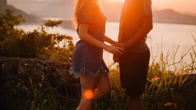 Ilustrasi Relationship Couple