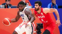 Timnas Basket Prancis menghadapi Timnas Basket Iran pada laga Piala Dunia FIBA 2023 yang digelar di Indonesia Arena, Jakarta, Kamis (31/8/2023) malam WIB. (Bola.com/Bagaskara Lazuardi)