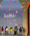 Dari detail bunga hingga permainan layering, tren ini menawarkan cara baru untuk menghadirkan kesan feminin tanpa membuat tampilan terlihat terlalu romantis. (Foto/Dok: FIMELA.COM)