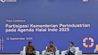 Press Conference Halal Indo 2025, penyampaian materi oleh Sekretaris Jenderal Kemenperin, Eko S.A. Cahyanto, dan Presiden Direktur PT Dyandra Promosindo, Daswar Marpaung, pada Senin (22/9/2025). (Dok.Satria Aji Saputra)