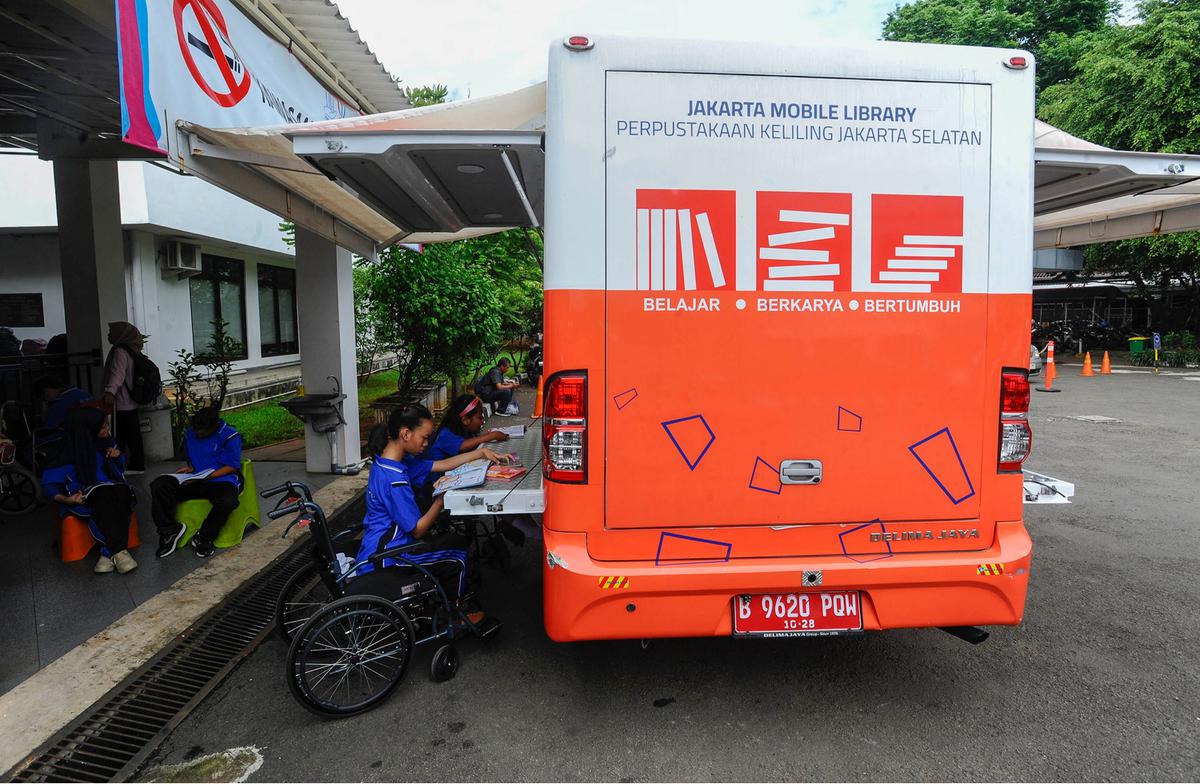 Penyandang difabel tingkatkan minat baca lewat perpustakaan keliling