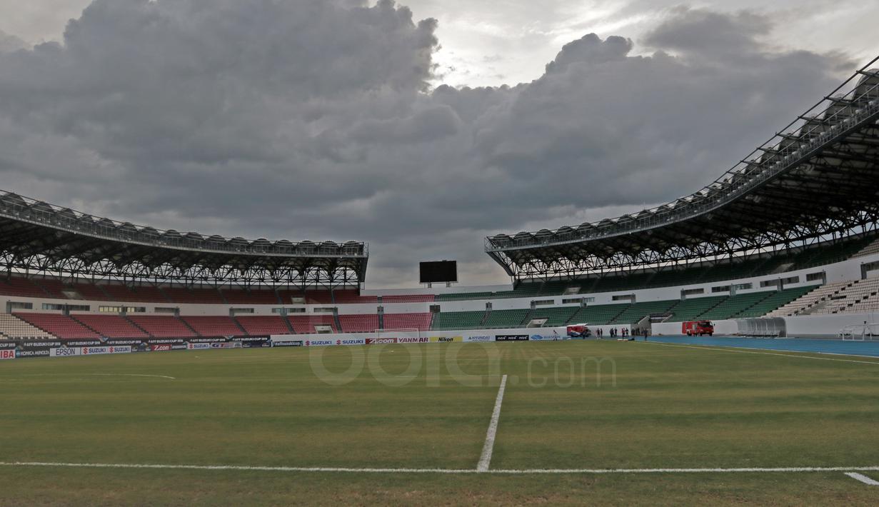 Wajah Philippine Sports Stadium tempat laga perdana Timnas Indonesia melawan Thailand pada laga AFF Suzuki Cup 2016 di Filipina. (18/11/2016).  (Bola.com/Nicklas Hanoatubun)