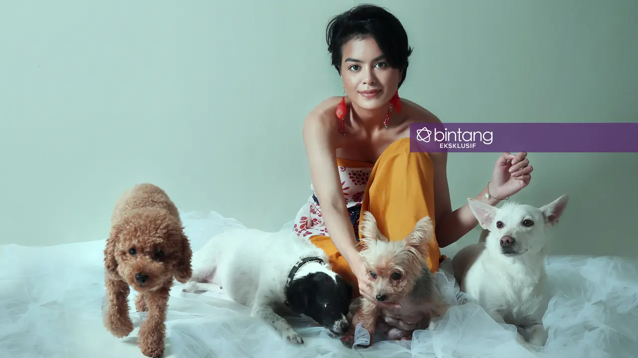 [Bintang] Eksklusif, Eva Celia Eksplorasi Musik Tiada Henti