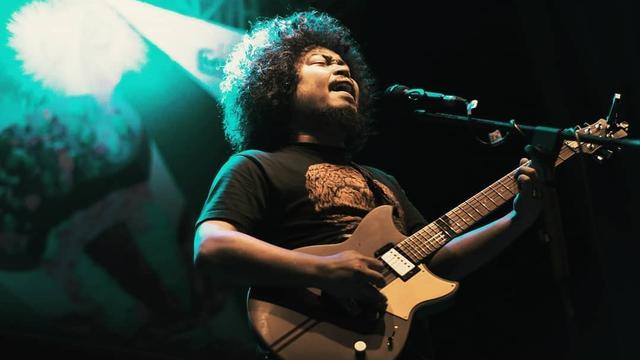 [Bintang] Is Payung Teduh