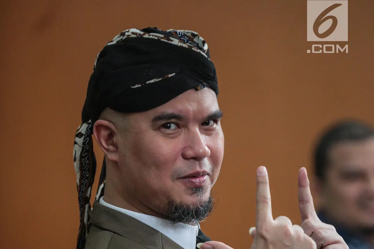 Gaya Ahmad Dhani Saat Sidang Kasus Ujaran Kebencian