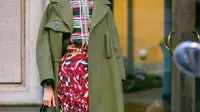 Inspirasi Tampil Keren dengan Busana Tabrak Motif