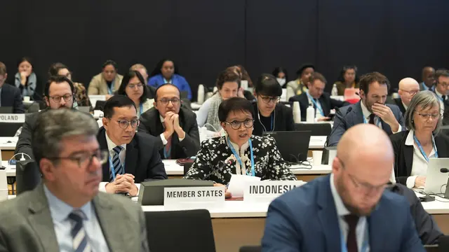 Menteri Luar Negeri RI (Menlu RI) Retno Marsudi dalam Pertemuan Khusus Executive Board WHO soal situasi Gaza yang diselenggarakan di Jenewa, Swiss, Minggu (10/12/2023). (Dok: Kemlu RI)