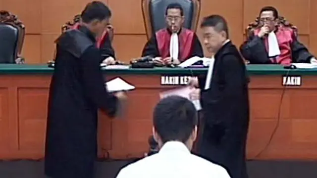Rasyid Rajasa Dituntut 8 Bulan Percobaan 12 Bulan