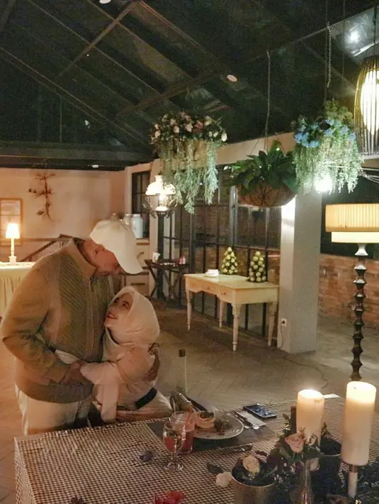 Mark Sungkar dan Santi Asoka Mala (Instagram/santiasokamala)