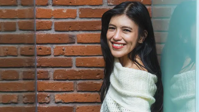 wanita februari disukai banyak orang