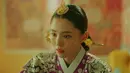 Di serial "100 Days My Prince", Han So Hee memerankan putri mahkota Kim So Hye, seorang wanita yang kecantikannya tak tertandingi. (Foto: Netflix)
