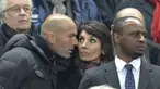 Zidane saat ini tengah menganggur setelah mundur dari kursi pelatih Real Madrid. Dia sempat dirumorkan menjadi pengganti Ole Gunnar Solskjaer di Old Trafford. (AFP/Miguel Medina)