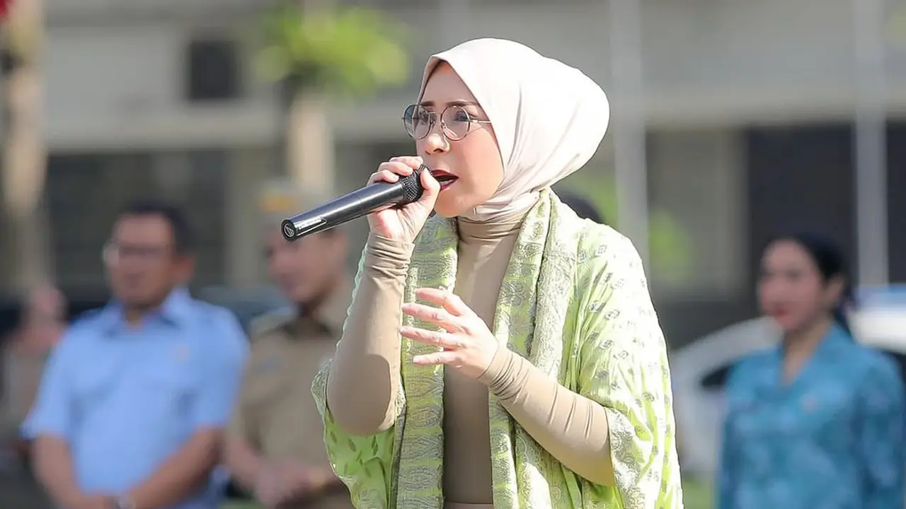 Melly Goeslaw