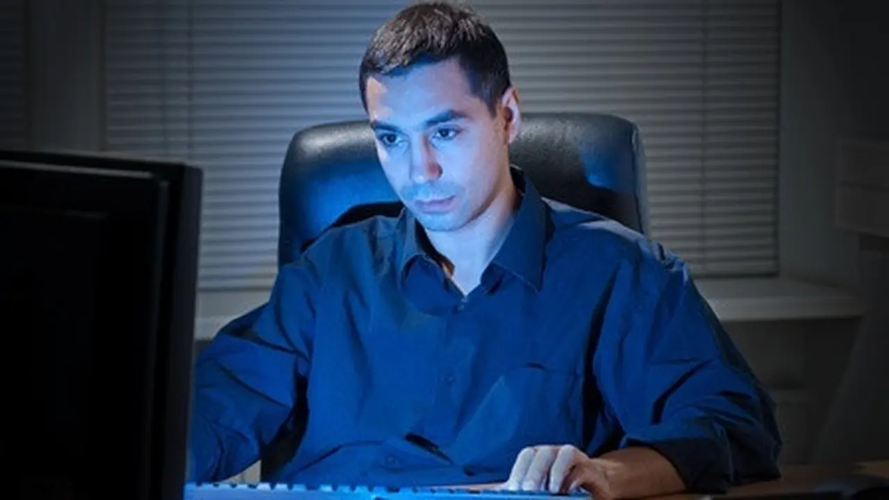 Tips Mencegah Gangguan Kesehatan pada Pekerja Shift Malam
